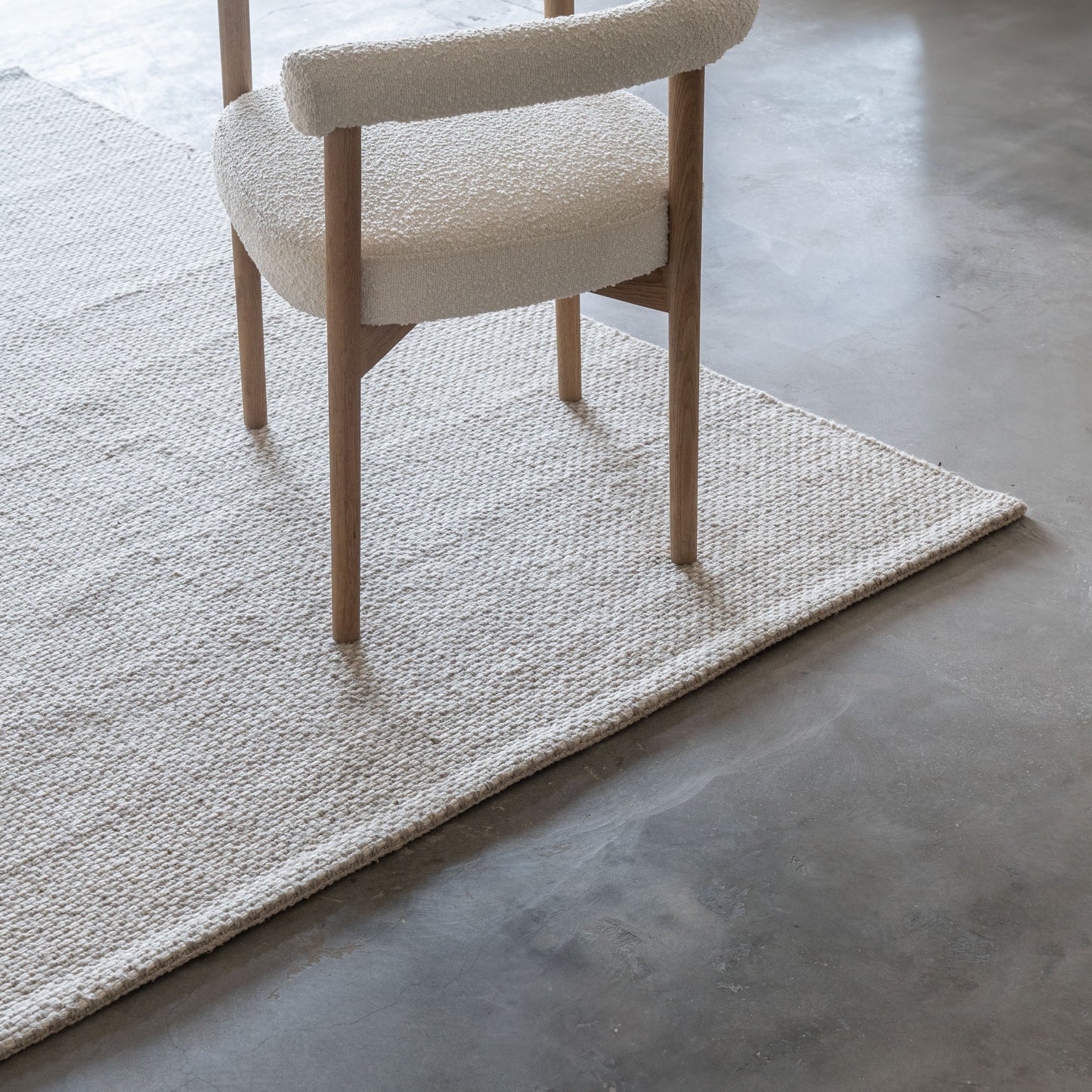 Silver 2021 Dig-P Modern White Wool Rug