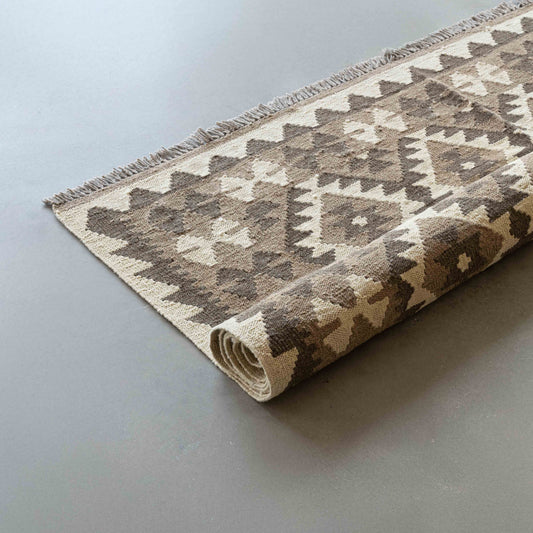 Casa blanca Handcrafted Classic Vintage Wool Beige Rug