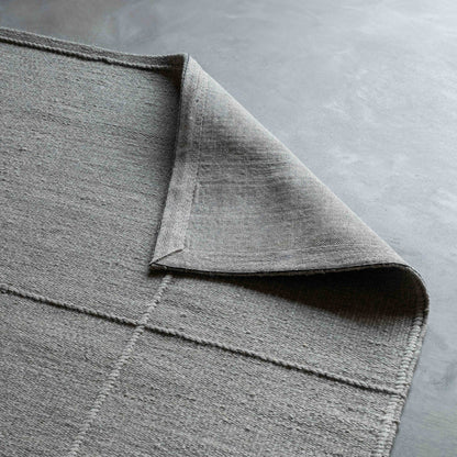 Har bour View Handcrafted Grey Wool Rug